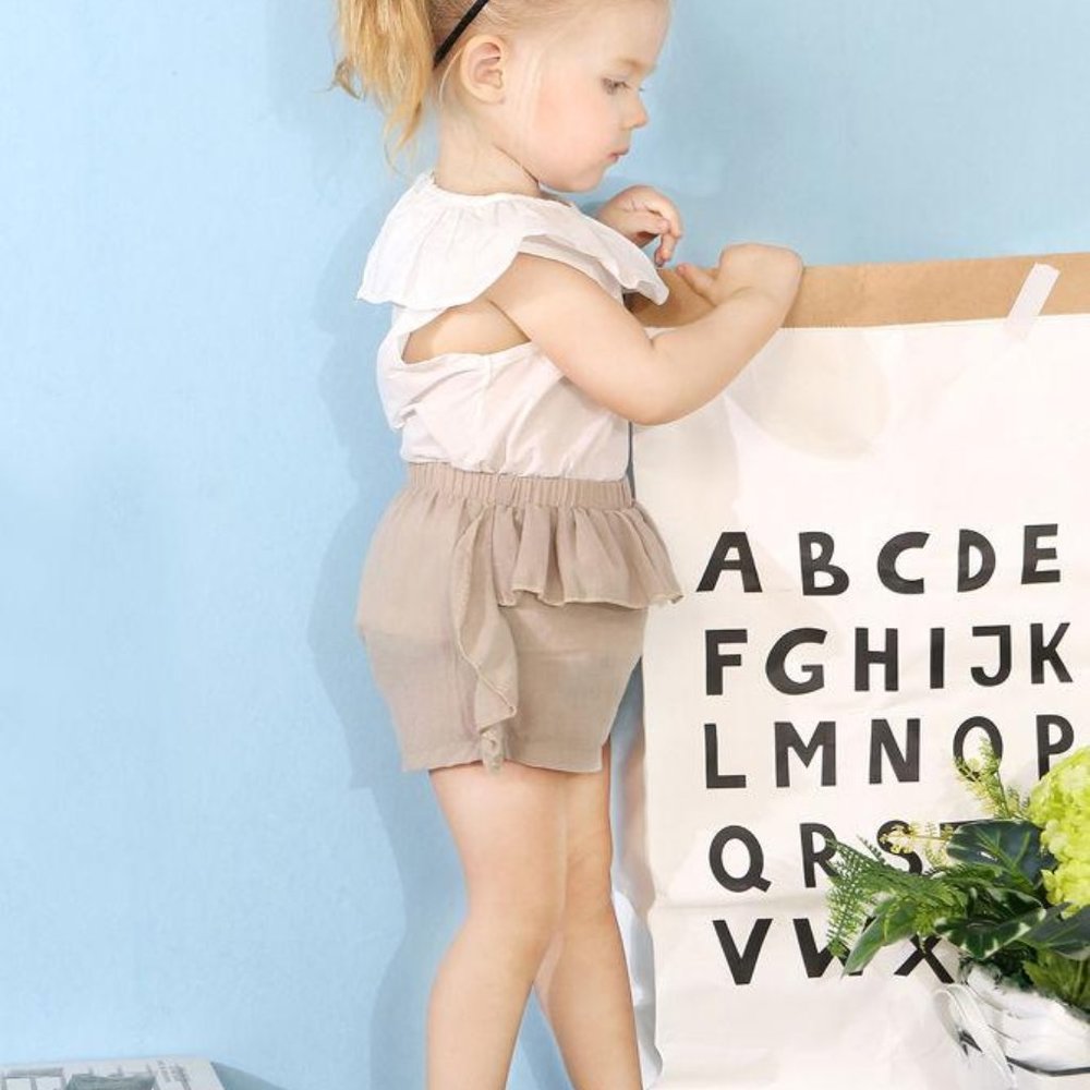 BABY GIRL WHITE RUFFLE TOP WITH FRILLED SHORTS - Picture 3 of 5